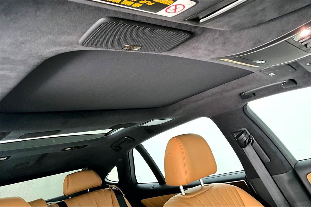 Used 2022 Lexus LS 500 w/ Interior Upgrade Package image 21