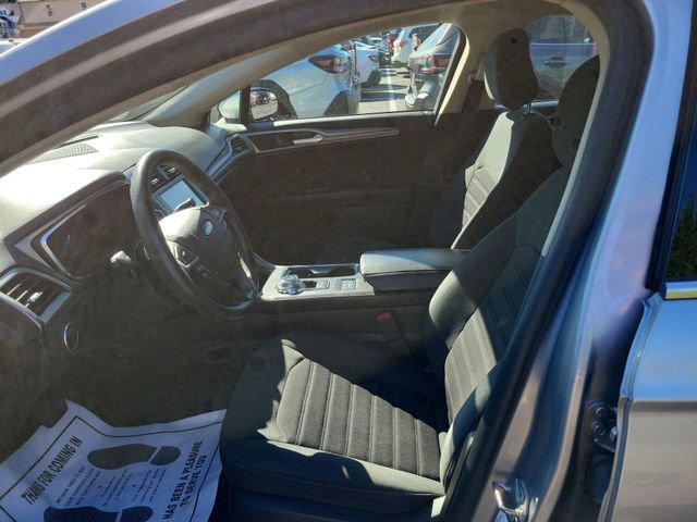Used 2020 Ford Fusion SE image 13