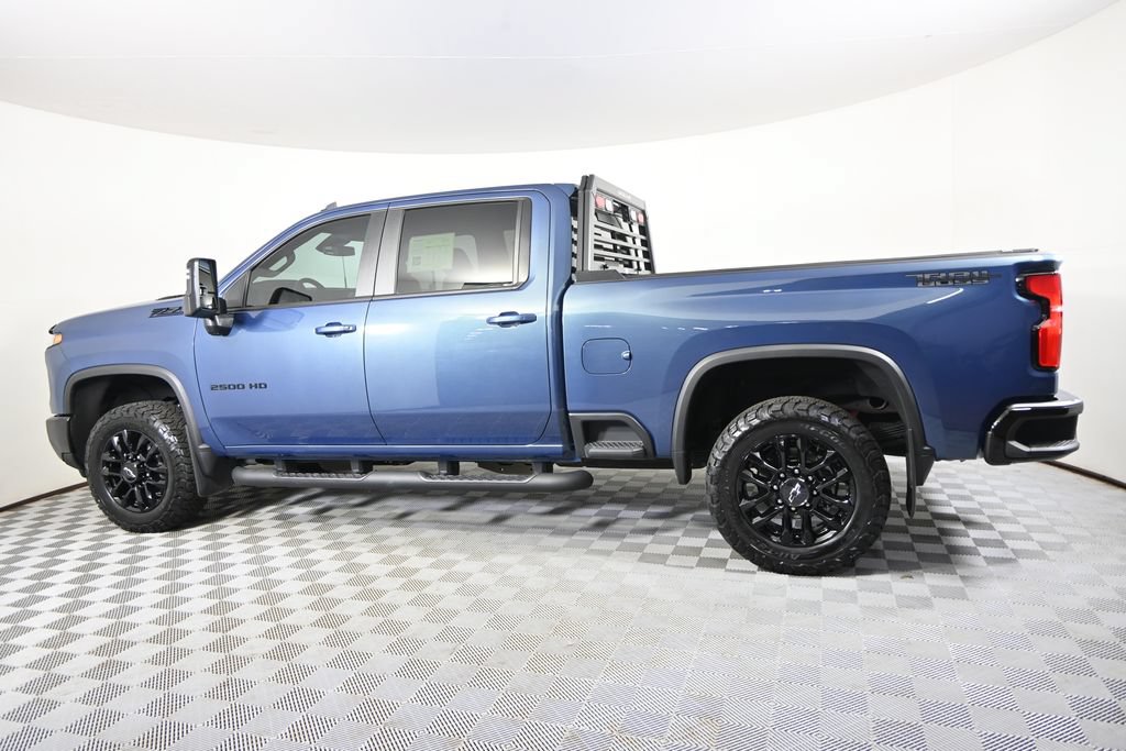 Used 2025 Chevrolet Silverado 2500 LT w/ Trail Boss Package AWD/4WD image 3
