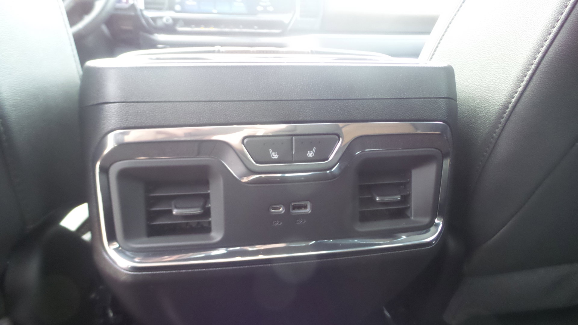 Used 2024 Chevrolet Silverado 1500 High Country w/ Technology Package image 10