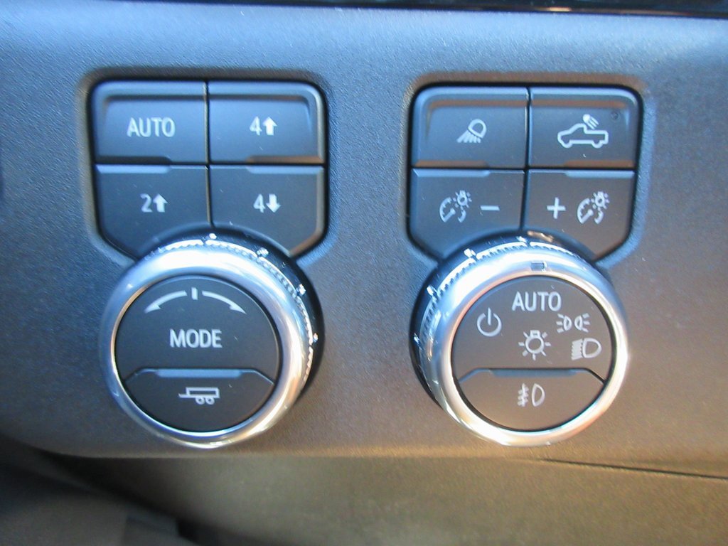 New 2026 GMC Sierra 3500 SLE w/ SLE Value Package image 17