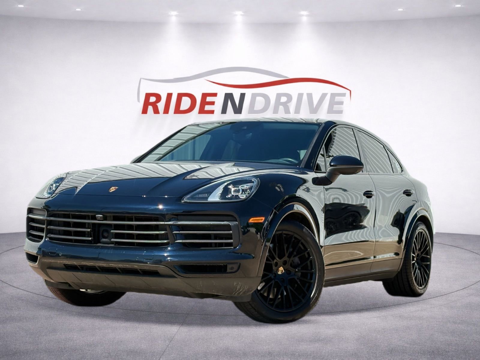 Used 2023 Porsche Cayenne Coupe AWD/4WD image 1