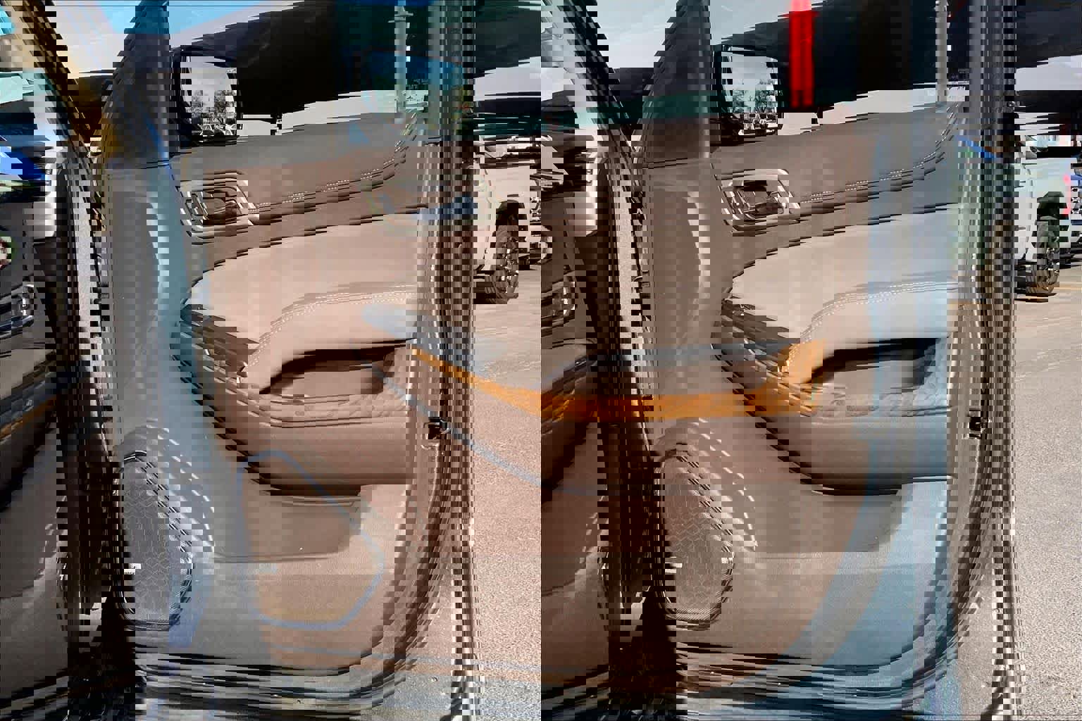 Used 2019 GMC Yukon Denali w/ Denali Ultimate Package image 22