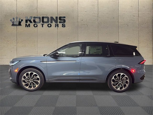 New 2026 Lincoln Nautilus Reserve image 2