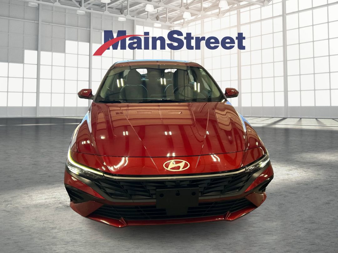 Used 2024 Hyundai Elantra Limited image 8