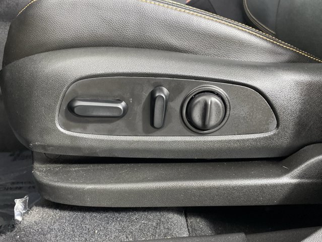 Used 2021 GMC Terrain SLT w/ Infotainment Package II FWD image 19