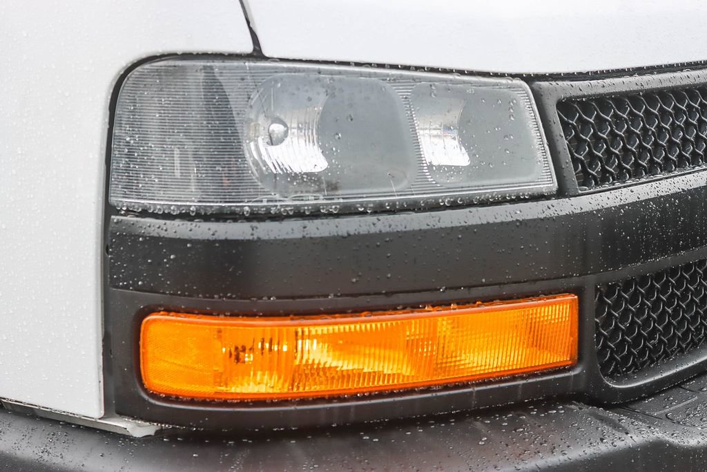 Used 2022 Chevrolet Express 3500 Work Van w/ Driver Convenience Package image 7