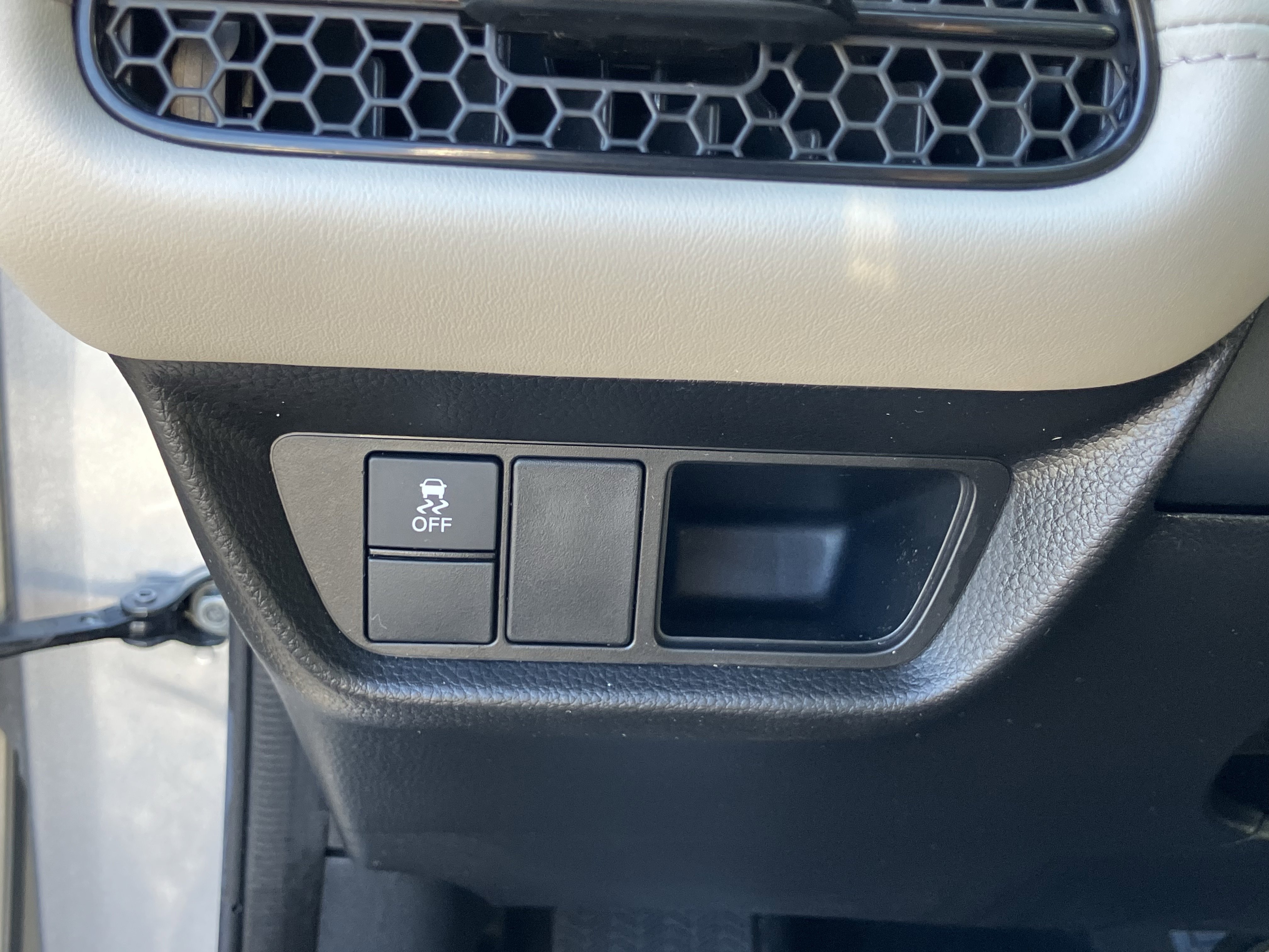 Used 2024 Honda HR-V LX image 19