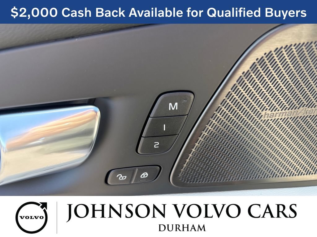 New 2026 Volvo XC60 T8 Ultra w/ Protection Package Premier AWD/4WD image 15