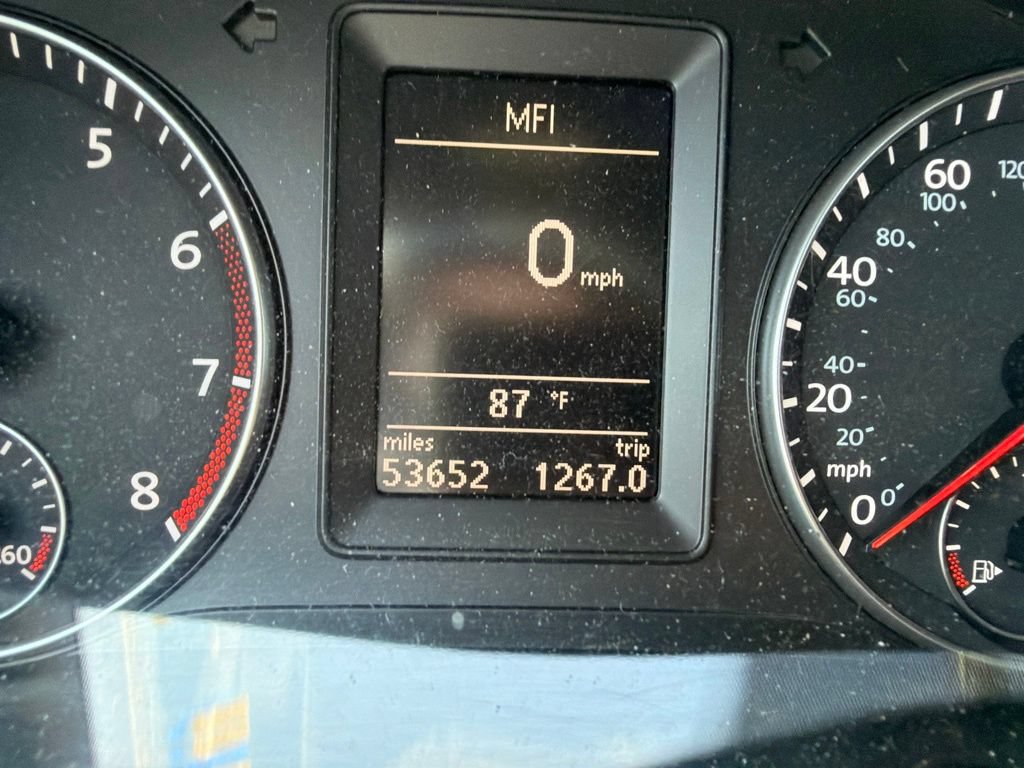 Used 2012 Volkswagen Eos Komfort FWD image 9