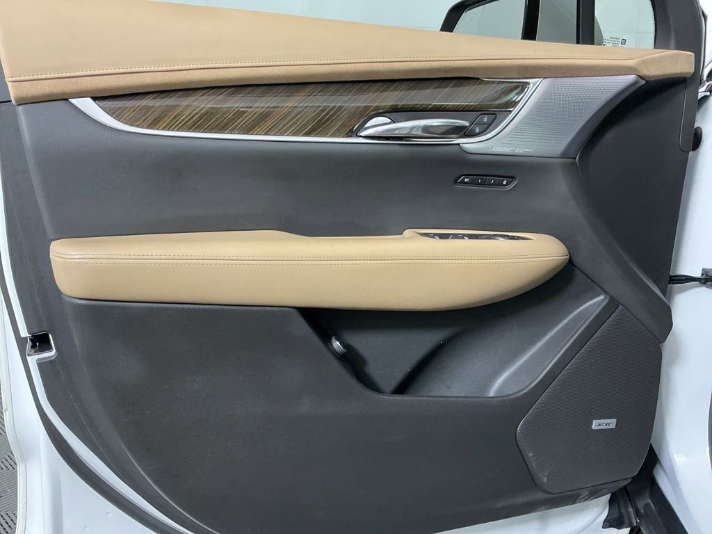 Used 2021 Cadillac XT6 Premium Luxury w/ Platinum Package image 17