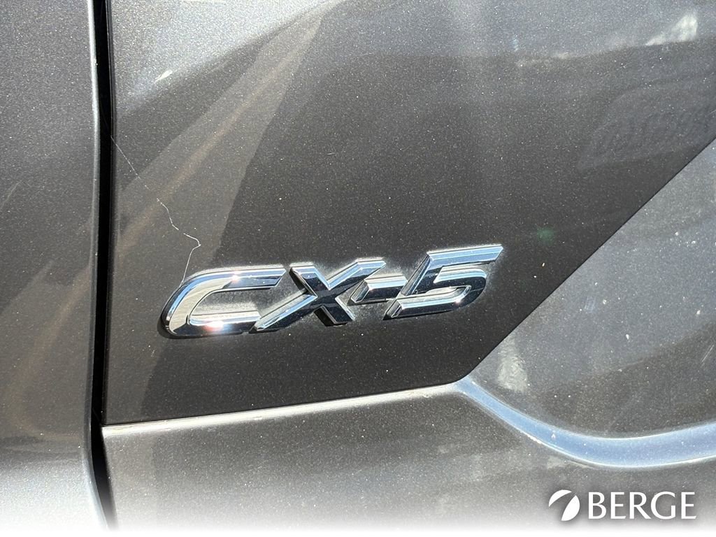 Used 2018 MAZDA CX-5 Touring w/ Preferred Equipment Package FWD image 9