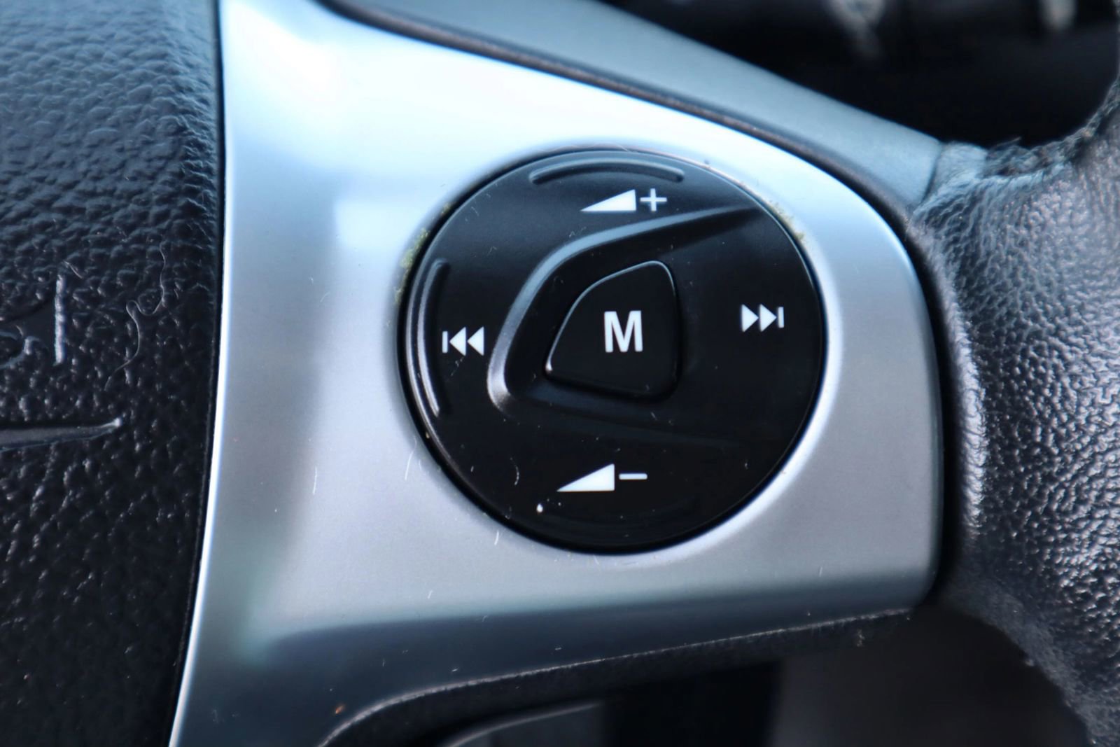 Used 2013 Ford Escape Titanium w/ Parking Technology Pkg image 26