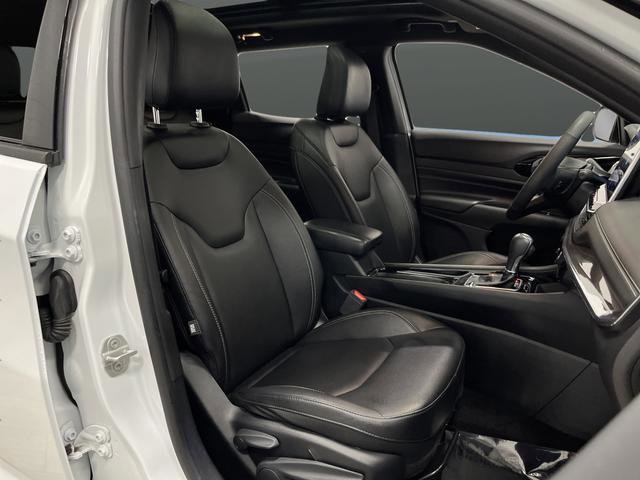 Used 2024 Jeep Compass Limited w/ High Altitude Package image 30