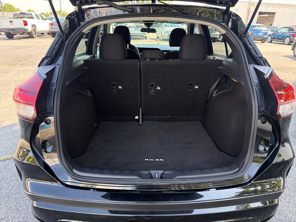 Used 2023 Nissan Kicks SV FWD image 26