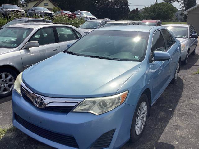Used 2013 Toyota Camry LE FWD image 10