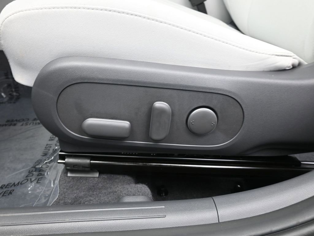 Certified 2024 Hyundai Kona SEL image 18