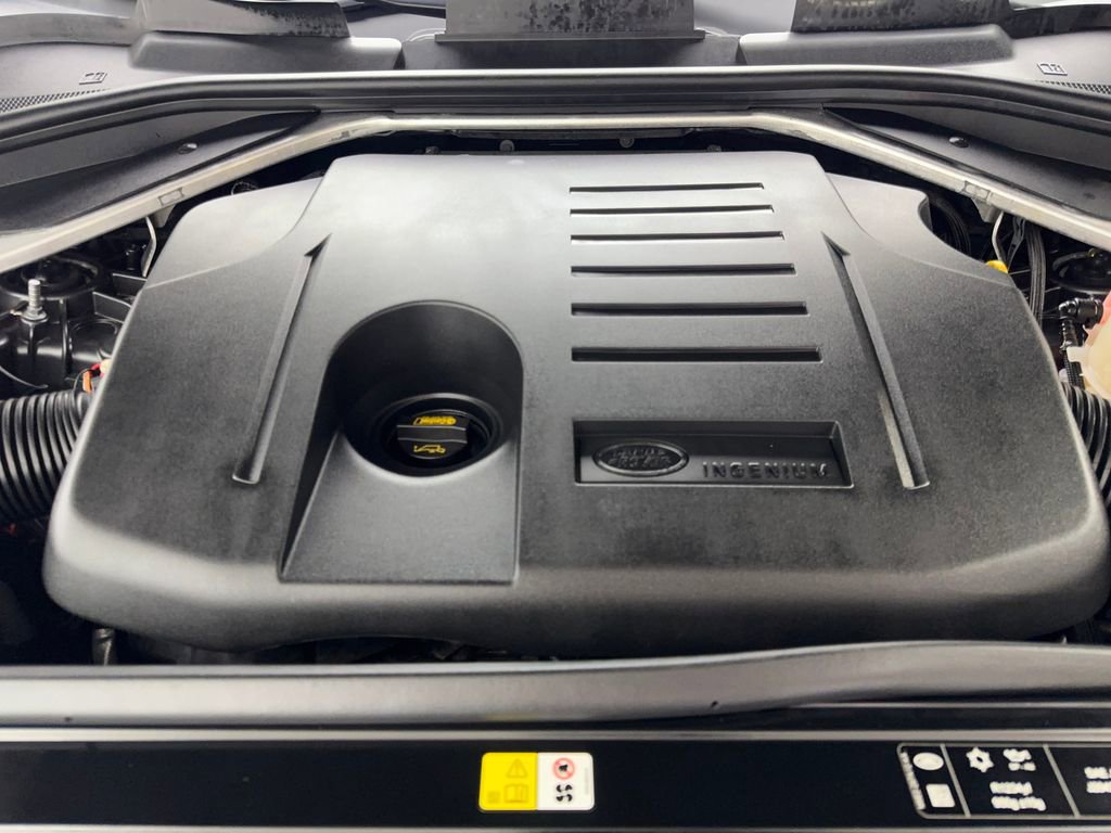 Used 2024 Land Rover Range Rover Sport SE image 72