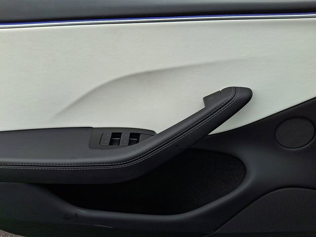 Used 2025 Tesla Model 3 Long Range image 13