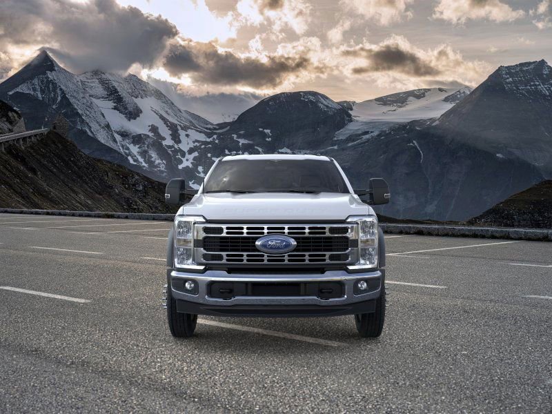 New 2025 Ford F450 XL w/ XL Chrome Package image 7