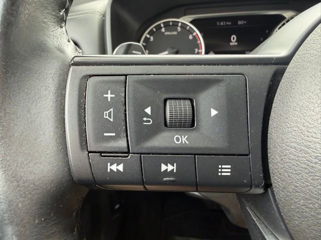 Used 2024 Nissan Rogue SV w/ SV Premium Package AWD/4WD image 16