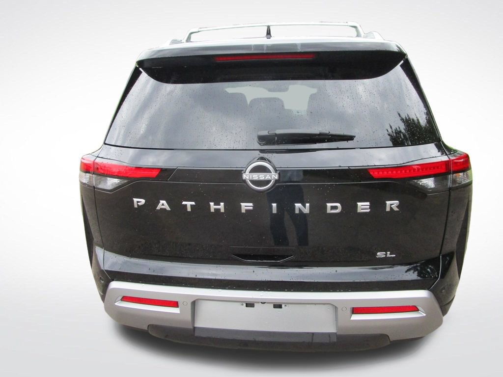Used 2024 Nissan Pathfinder SL FWD image 10