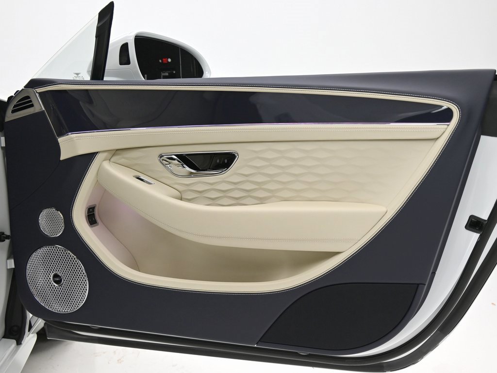 Used 2025 Bentley Continental GT Speed image 30