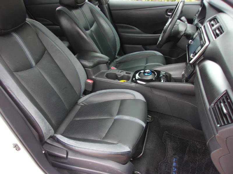 Used 2018 Nissan Leaf SL w/ SL Technology Package FWD image 26