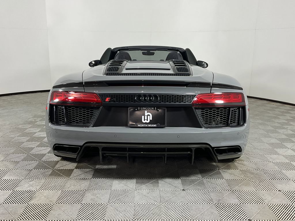 Used 2018 Audi R8 V10 plus image 9