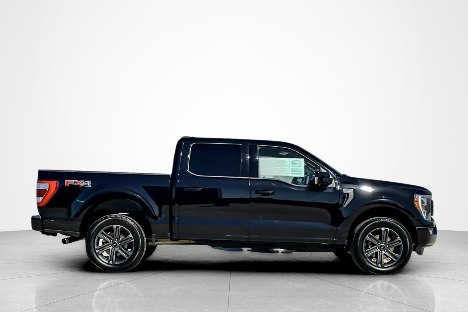 Used 2023 Ford F150 Lariat image 6