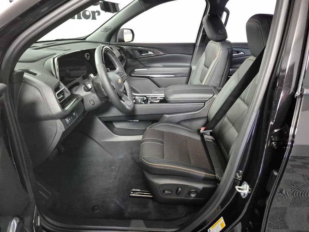 New 2026 Chevrolet Traverse High Country w/ LPO, Floor Liner Package FWD image 9