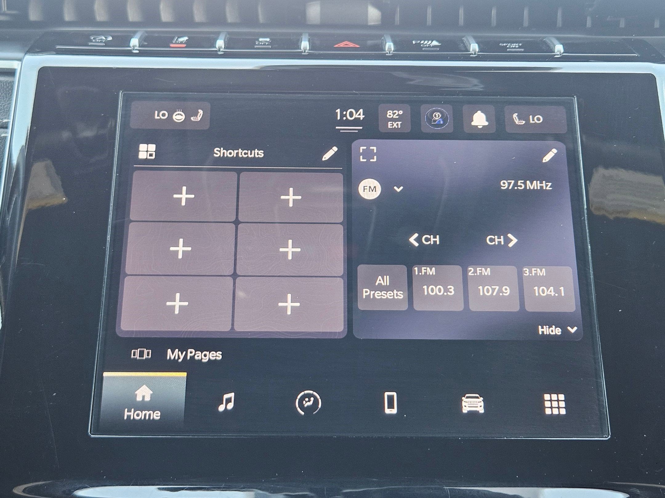 Used 2025 Jeep Grand Cherokee Altitude image 23