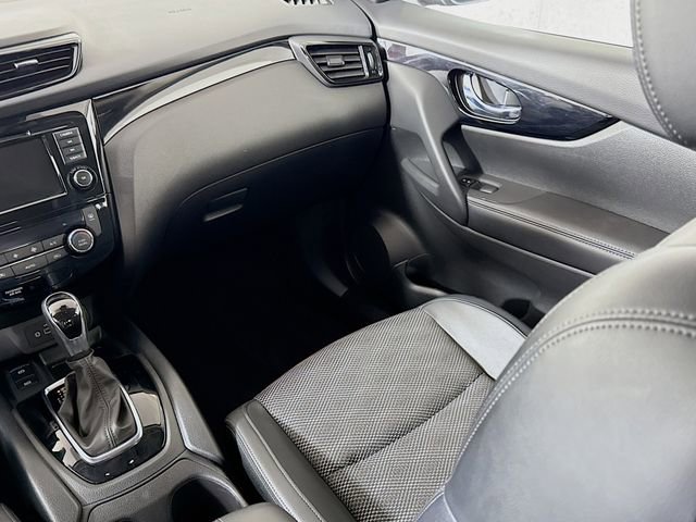 Certified 2022 Nissan Rogue Sport SV w/ Technology Package image 24