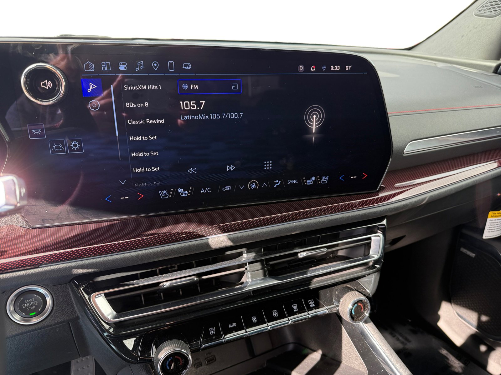 Used 2025 Chevrolet Traverse RS w/ LPO, Floor Liner Package image 12