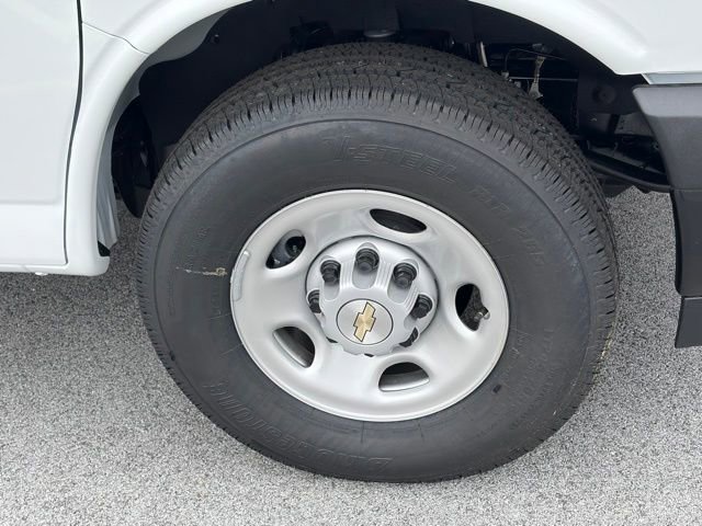 New 2026 Chevrolet Express 2500 w/ Driver Convenience Package RWD image 13