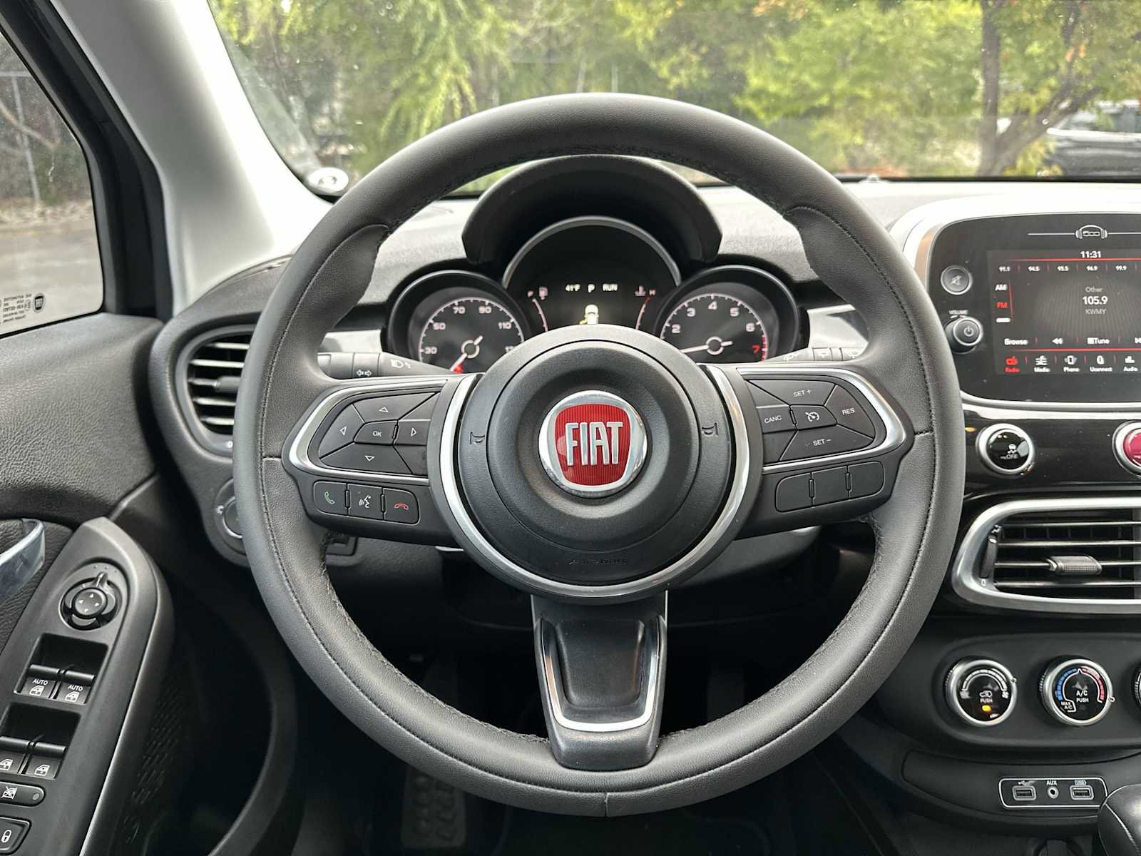 Used 2019 FIAT 500X Trekking w/ Premium Group image 11