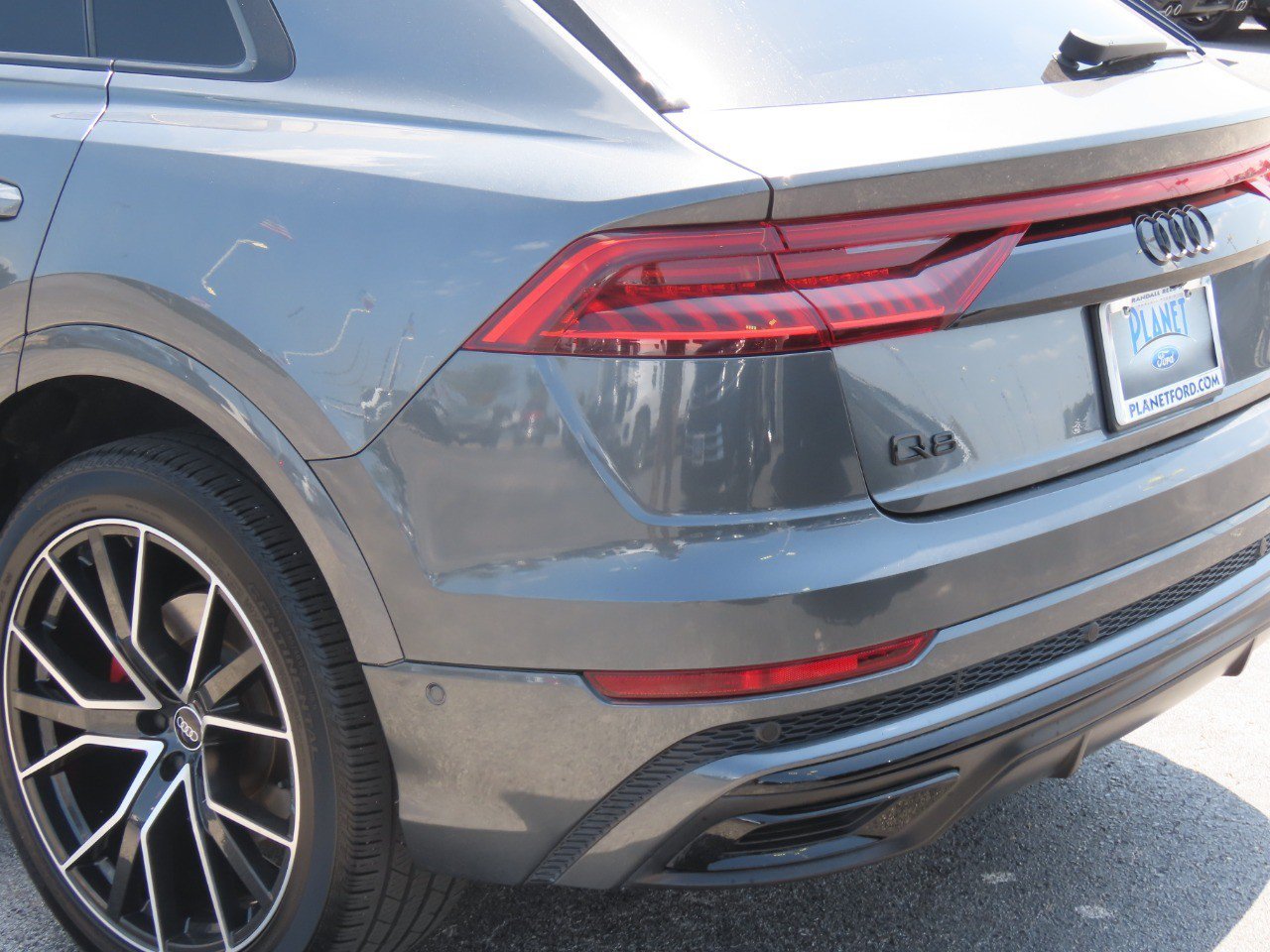 Used 2021 Audi Q8 Premium Plus AWD/4WD image 16