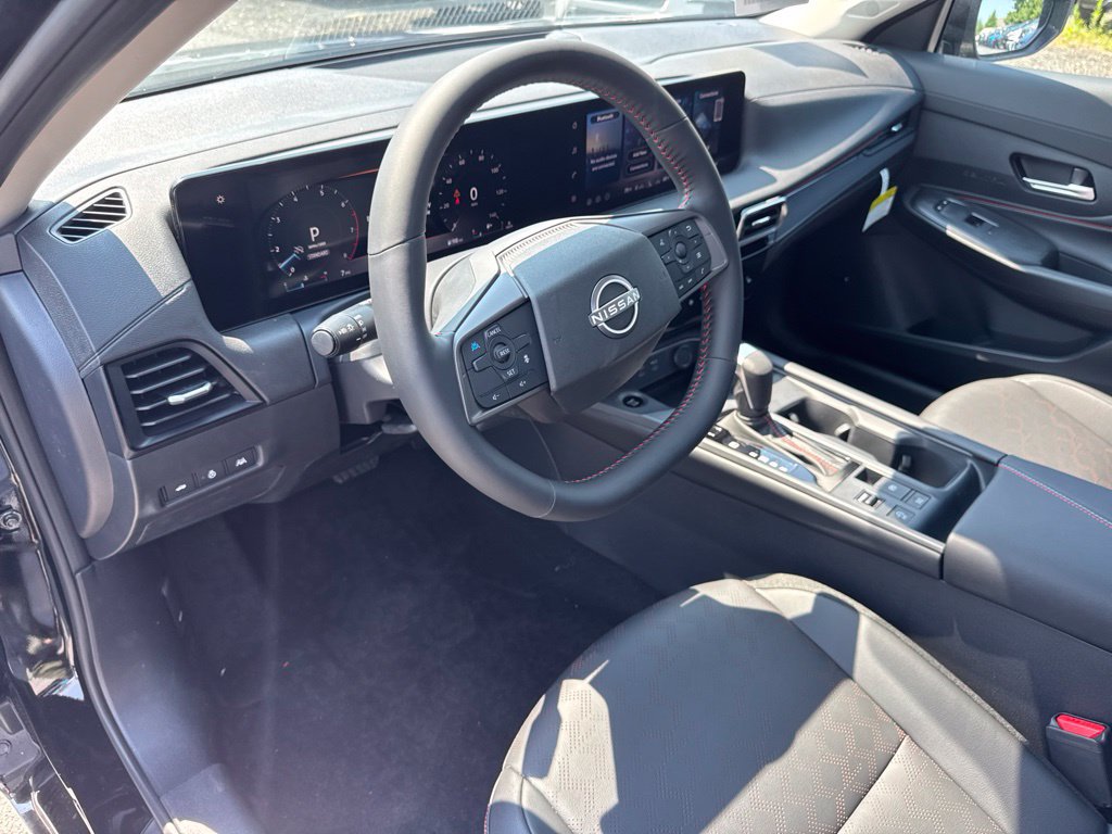 New 2026 Nissan Sentra SR w/ SR Premium Package FWD image 10