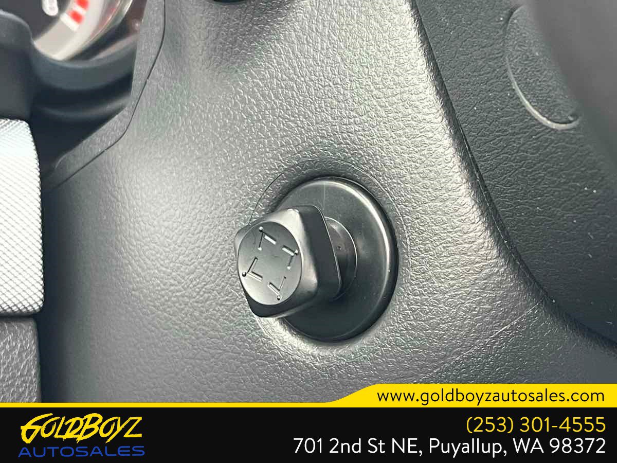 Used 2019 Nissan Titan PRO-4X AWD/4WD image 40