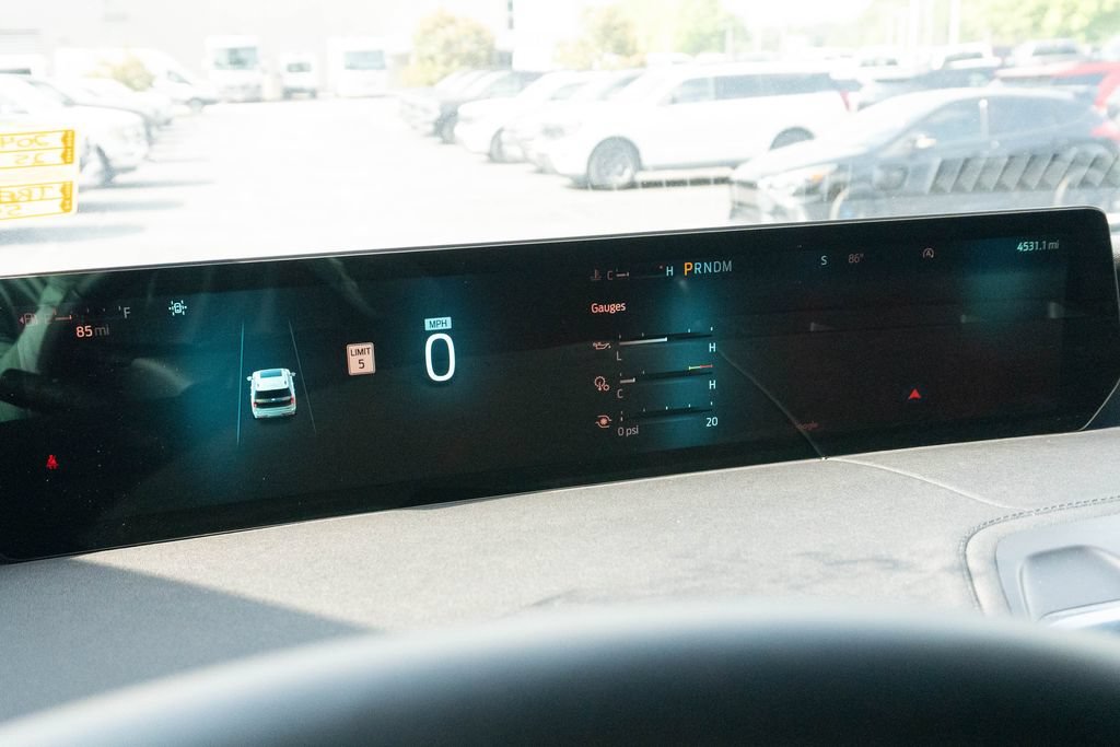 Used 2025 Ford Expedition Tremor AWD/4WD image 33