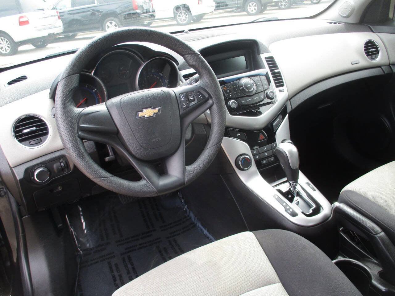Used 2016 Chevrolet Cruze LS FWD image 27