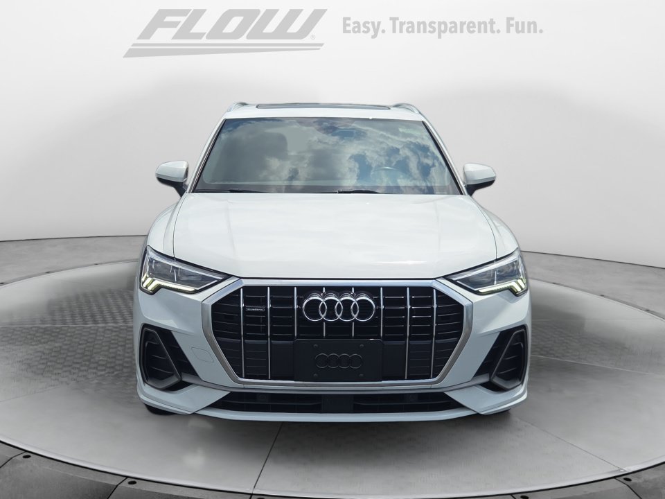 Used 2019 Audi Q3 2.0T Premium Plus w/ Premium Plus Package AWD/4WD image 3
