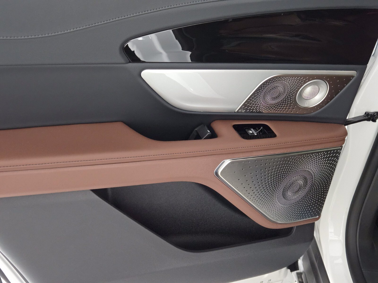 New 2026 Lincoln Nautilus Reserve AWD/4WD image 23