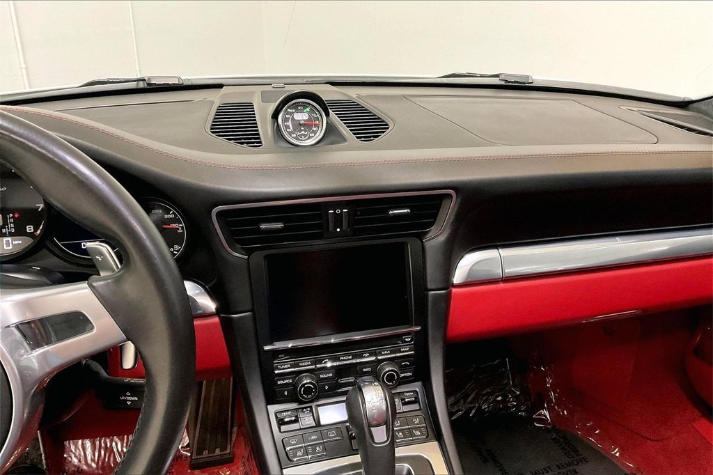 Used 2016 Porsche 911 Turbo image 11