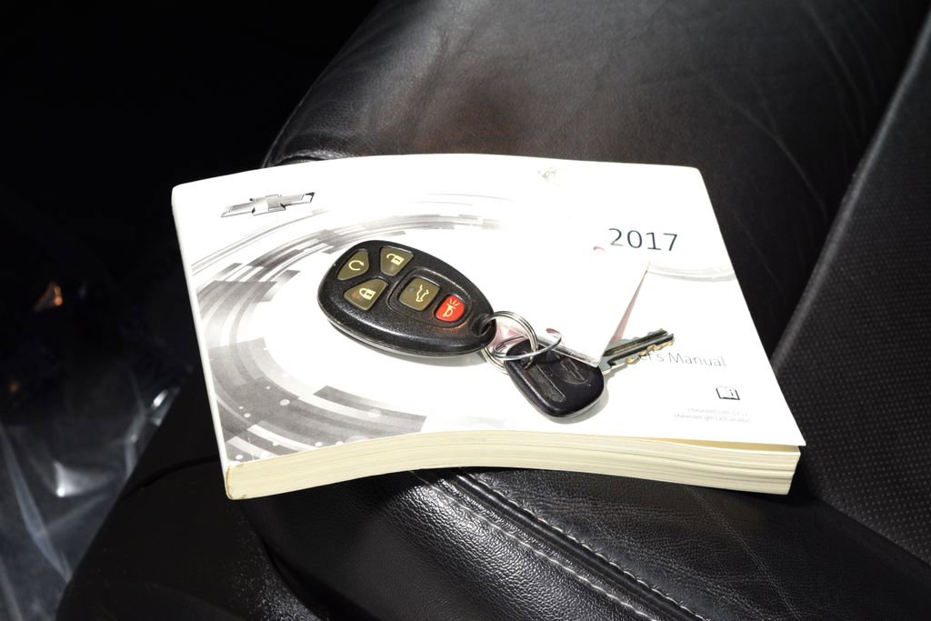 Used 2017 Chevrolet Traverse Premier image 42