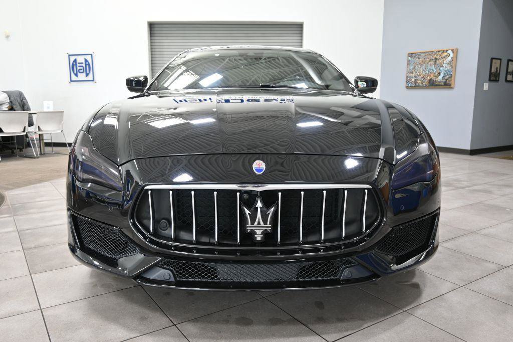 Used 2018 Maserati Quattroporte S GranSport Q4 AWD/4WD image 8