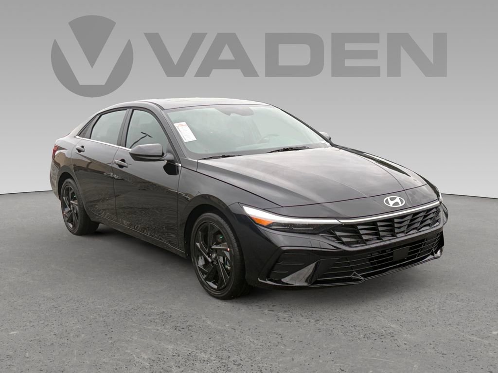 New 2026 Hyundai Elantra SEL Sport Premium image 1