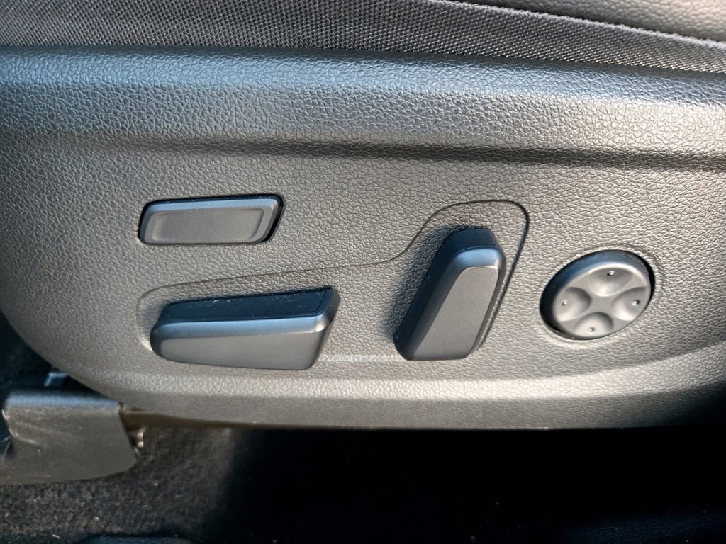 Used 2023 Hyundai Santa Fe Limited image 27