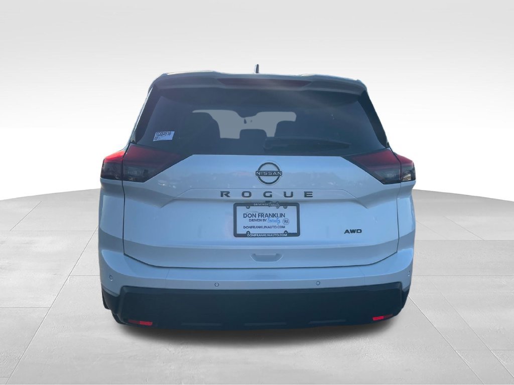 New 2026 Nissan Rogue Dark Armor AWD/4WD image 4
