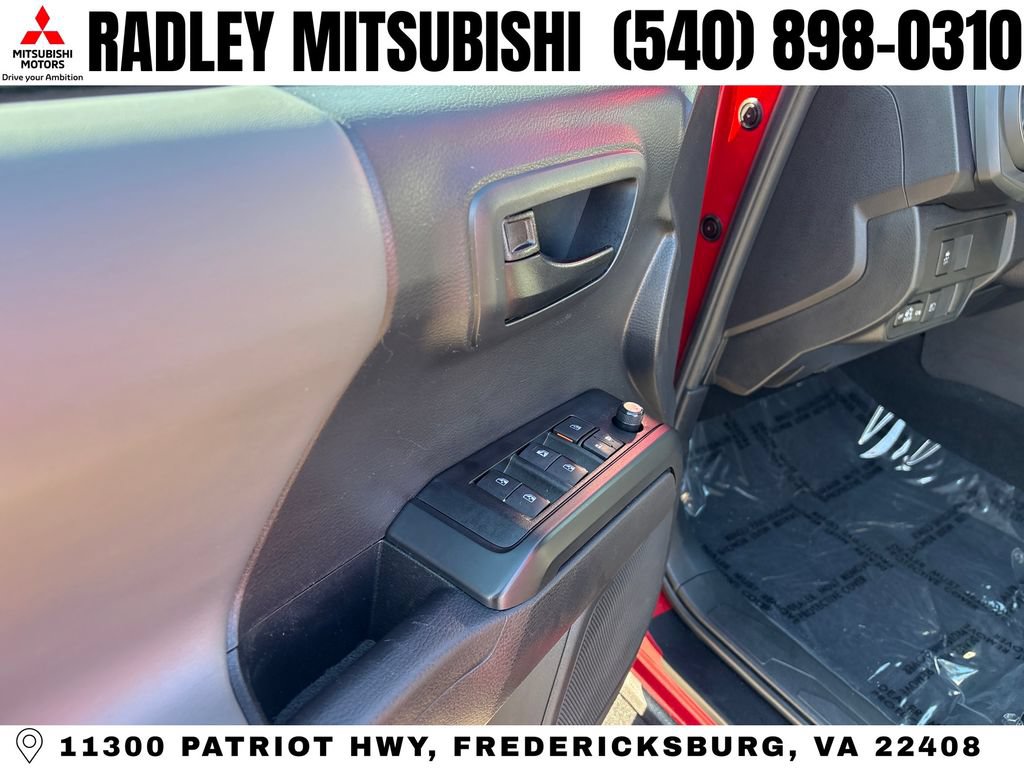 Used 2023 Toyota Tacoma SR AWD/4WD image 5